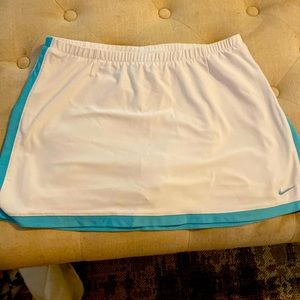 Nike tennis skort